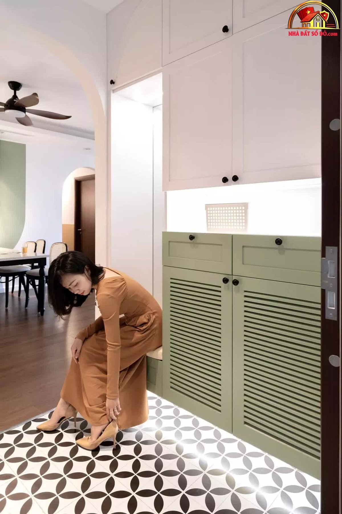 Căn hộ xanh bơ dịu dàng, đường nét thiết kế bắt mắt - Ảnh 4. Căn hộ xanh bơ dịu dàng, đường nét thiết kế bắt mắt - Ảnh 4.