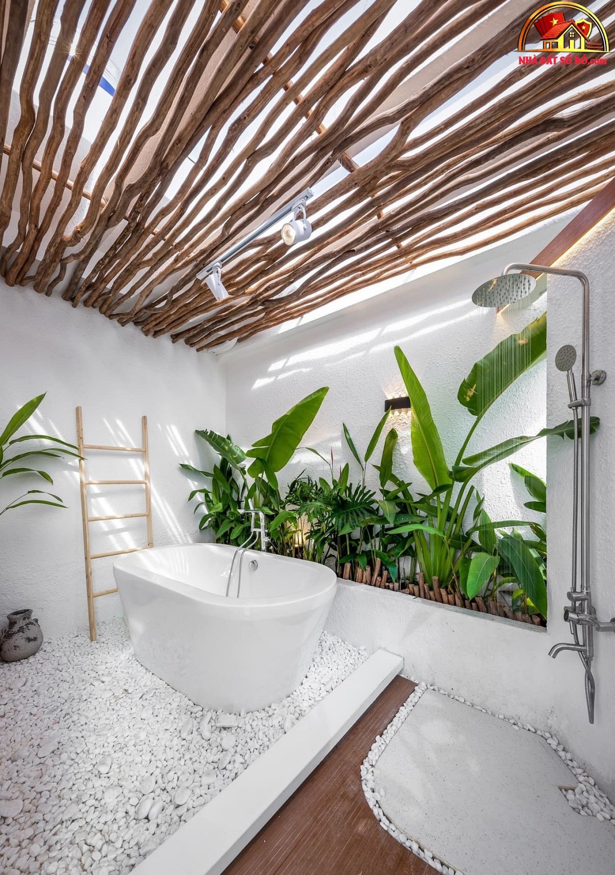 Khu vườn resort, phòng tắm nghìn sao giữa lưng chừng trời ở TP.HCM - Ảnh 6. Khu vườn resort, phòng tắm nghìn sao giữa lưng chừng trời ở TP.HCM - Ảnh 6.
