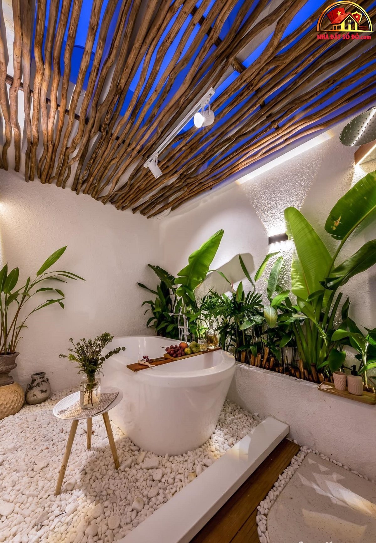 Khu vườn resort, phòng tắm nghìn sao giữa lưng chừng trời ở TP.HCM - Ảnh 7. Khu vườn resort, phòng tắm nghìn sao giữa lưng chừng trời ở TP.HCM - Ảnh 7.