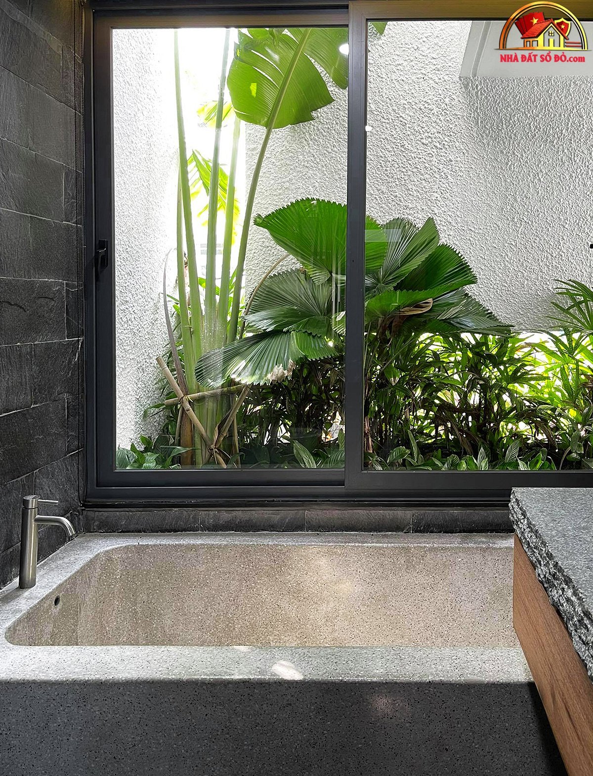 Nhà hướng Tây xanh mướt từ ngoài vào trong - Ảnh 8. Nhà hướng Tây xanh mướt từ ngoài vào trong - Ảnh 8.
