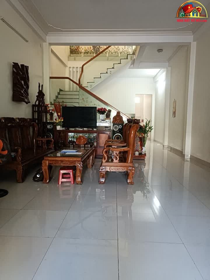 Nhà mặt phố đẹp 120m2, giá 3.95 tỷ, cách chợ Hòa Xuân vài bước – NHÀ ĐẤT BẤT ĐỘNG SẢN SỔ ĐỎ