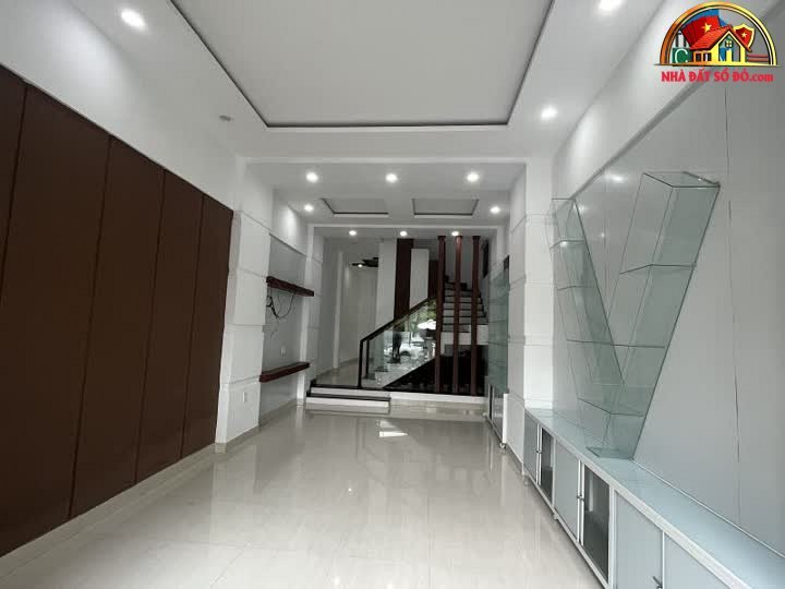 Bán nhà mặt tiền sổ đỏ Hải Châu Đà Nẵng 56m2 giá 5.8 tỷ